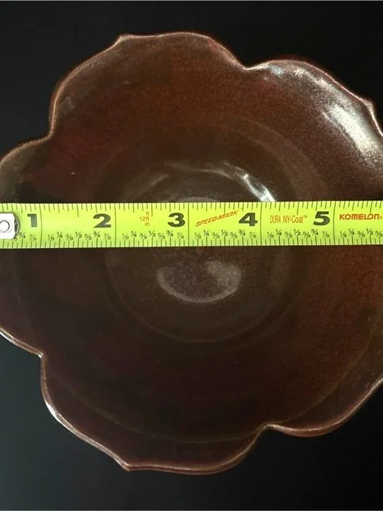 Two-Tone Flower Shaped Bowl Glossy Reddish Brown Glaze Scalloped Rim Ribbed 6" - Picture 7 of 9